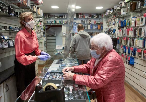 Los servicios y productos relacionados con las personas mayores generan el 14% de todo el empleo en Cantabria